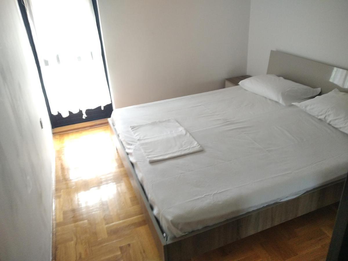 Apartman Senka 2 Appartement Podgorica Buitenkant foto