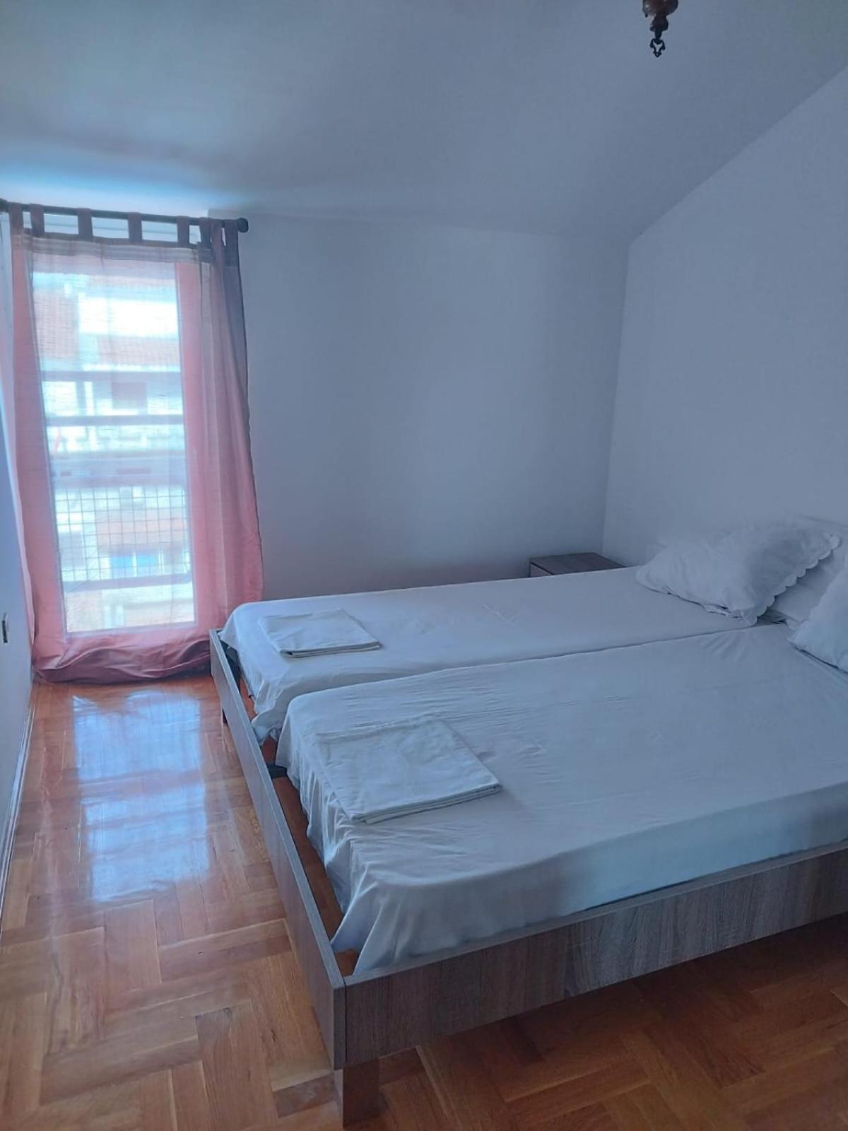 Apartman Senka 2 Appartement Podgorica Buitenkant foto